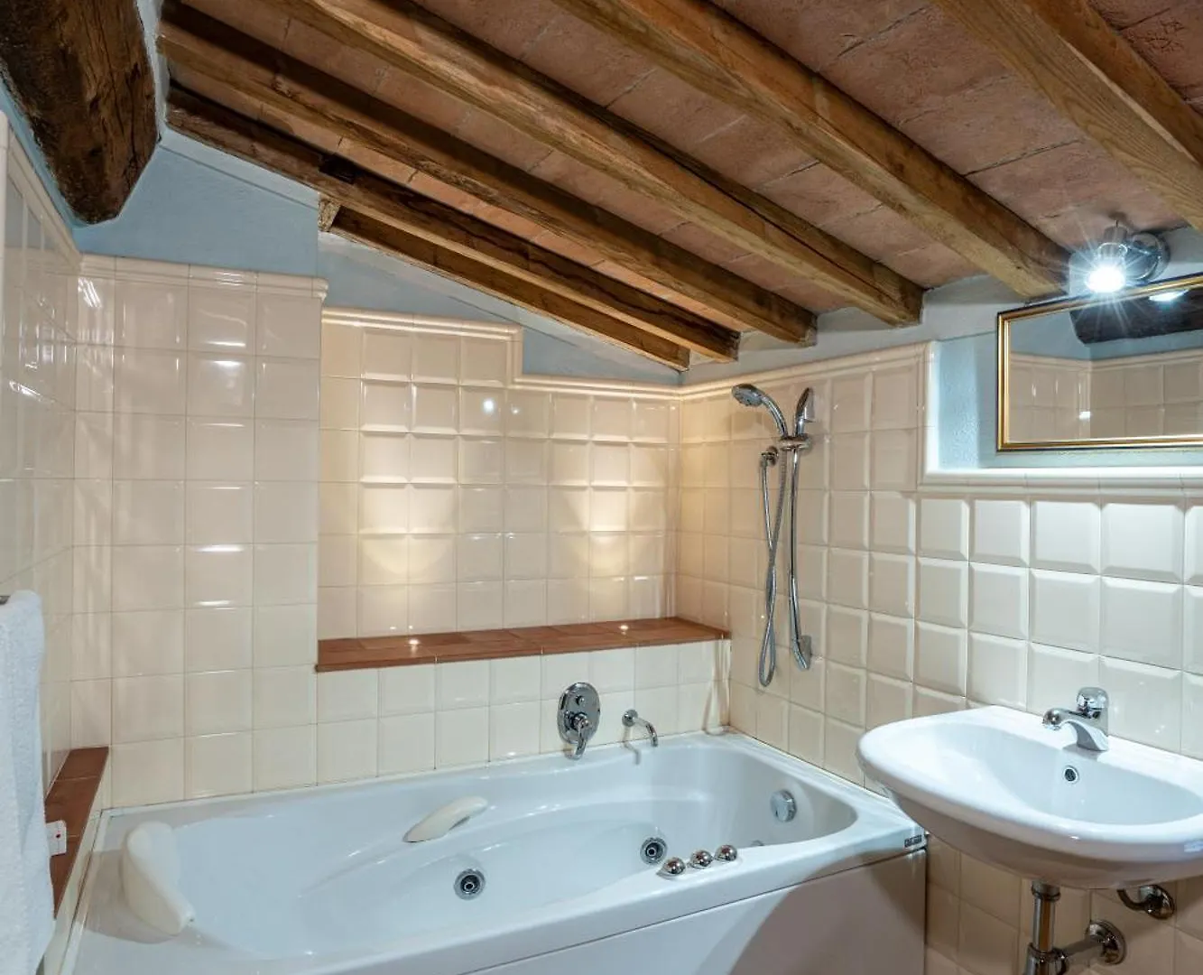 Agriturismo Casa Del Chiodo Torniella 0*,  Italy
